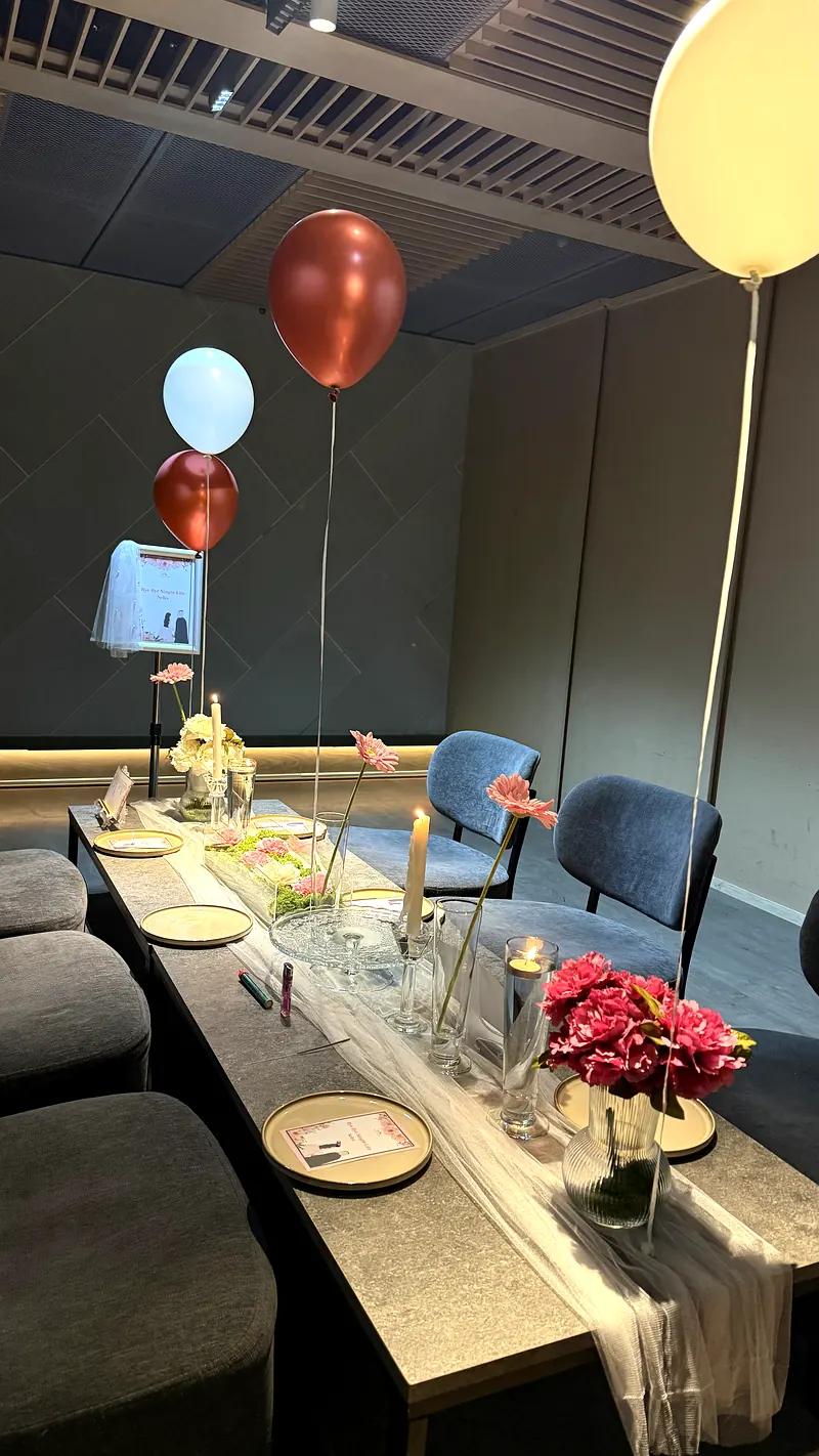Party Studio celebration table